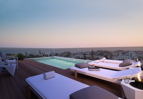Large Luxury Villas